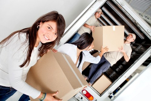 Selecting the right moving truck size for a Blackfriars relocation